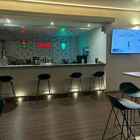 Daos Suites & Terrace Марбелья Экстерьер фото