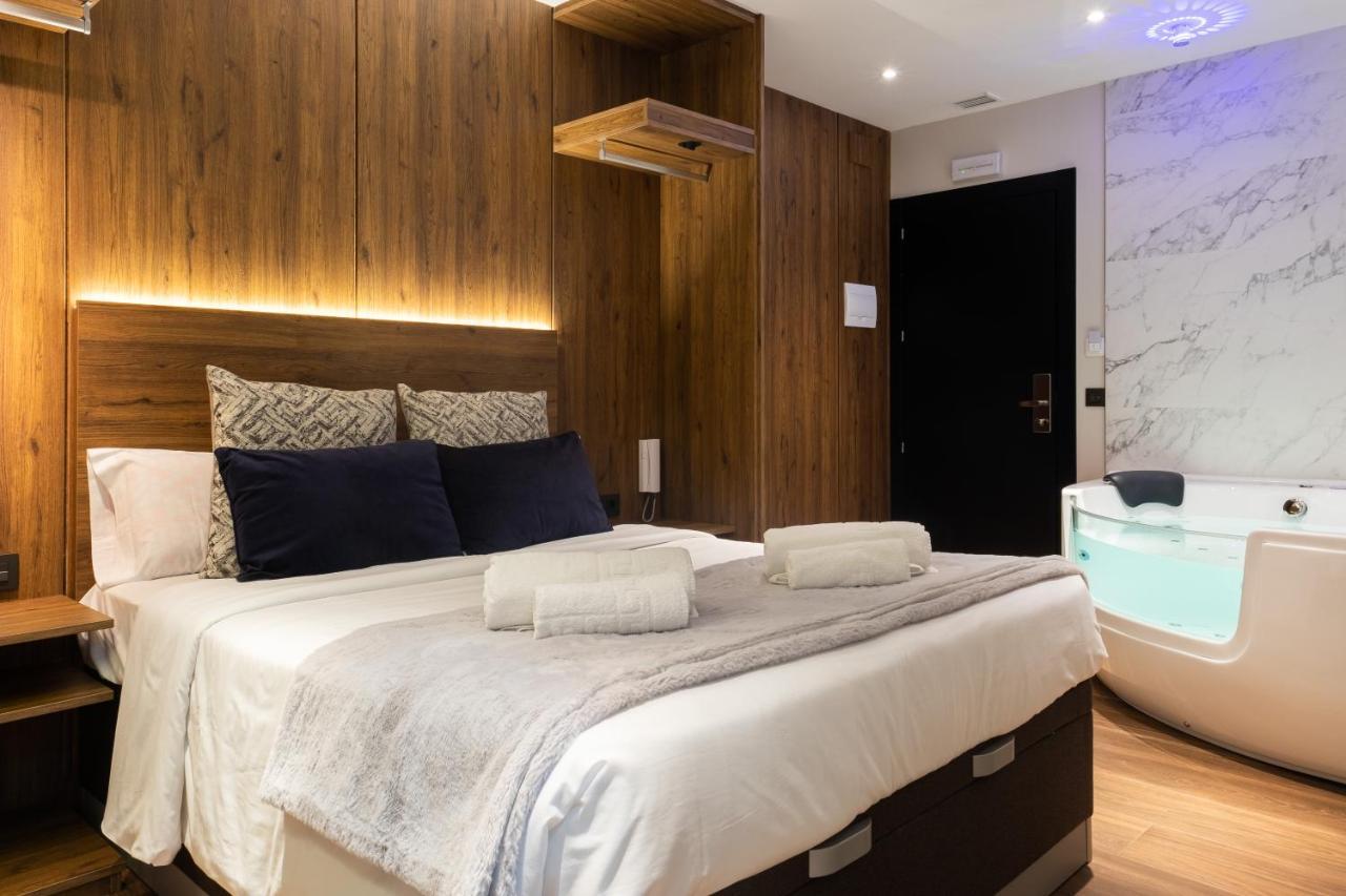 Daos Suites & Terrace Марбелья Экстерьер фото