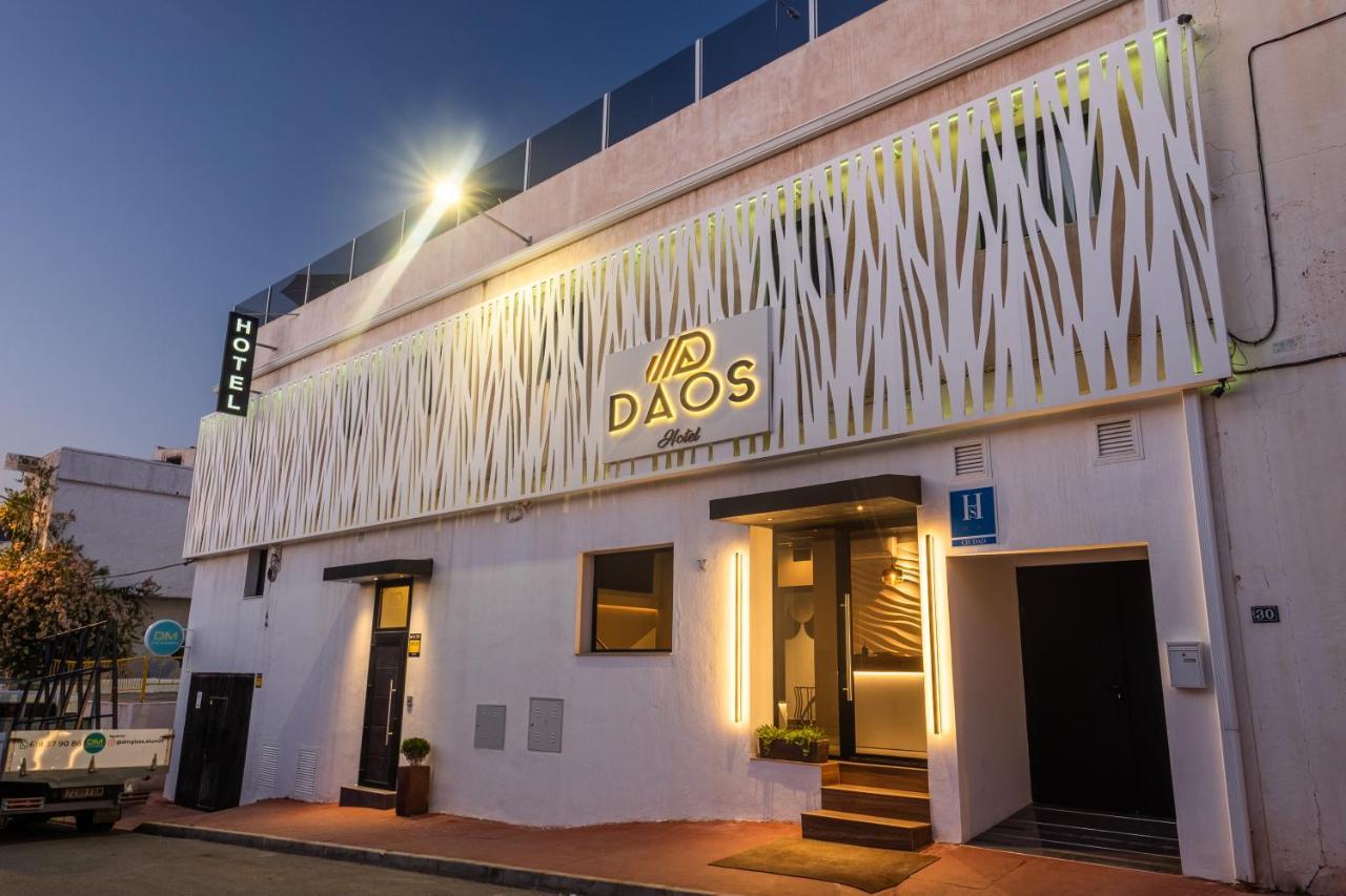Daos Suites & Terrace Марбелья Экстерьер фото
