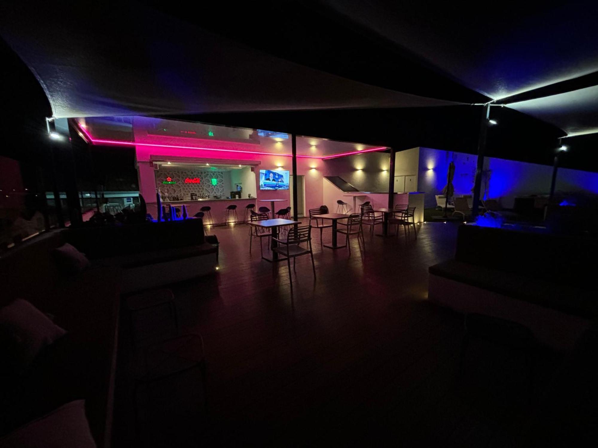 Daos Suites & Terrace Марбелья Экстерьер фото
