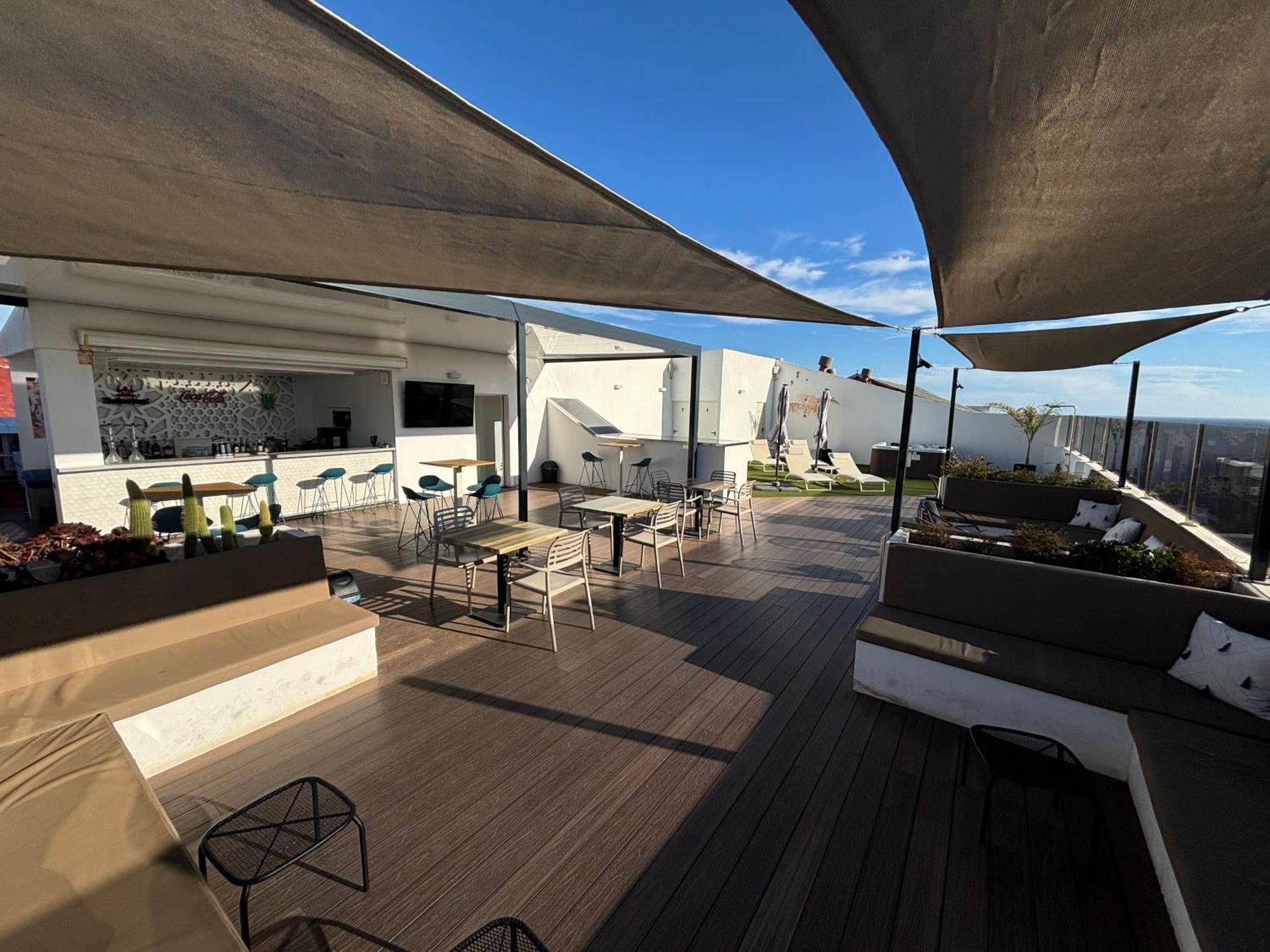 Daos Suites & Terrace Марбелья Экстерьер фото